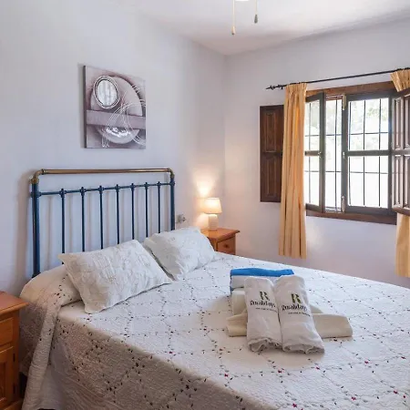 Casa La Reserva By Ruralidays וילה פריחיליאנה